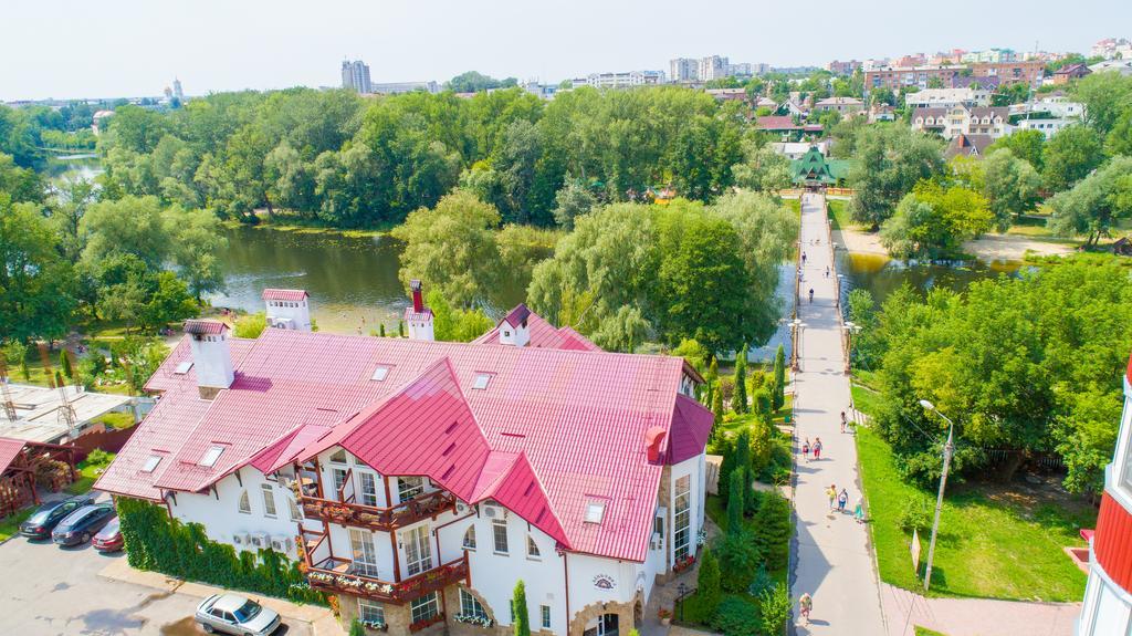 Zdybanka Hotel Sumy Exterior photo